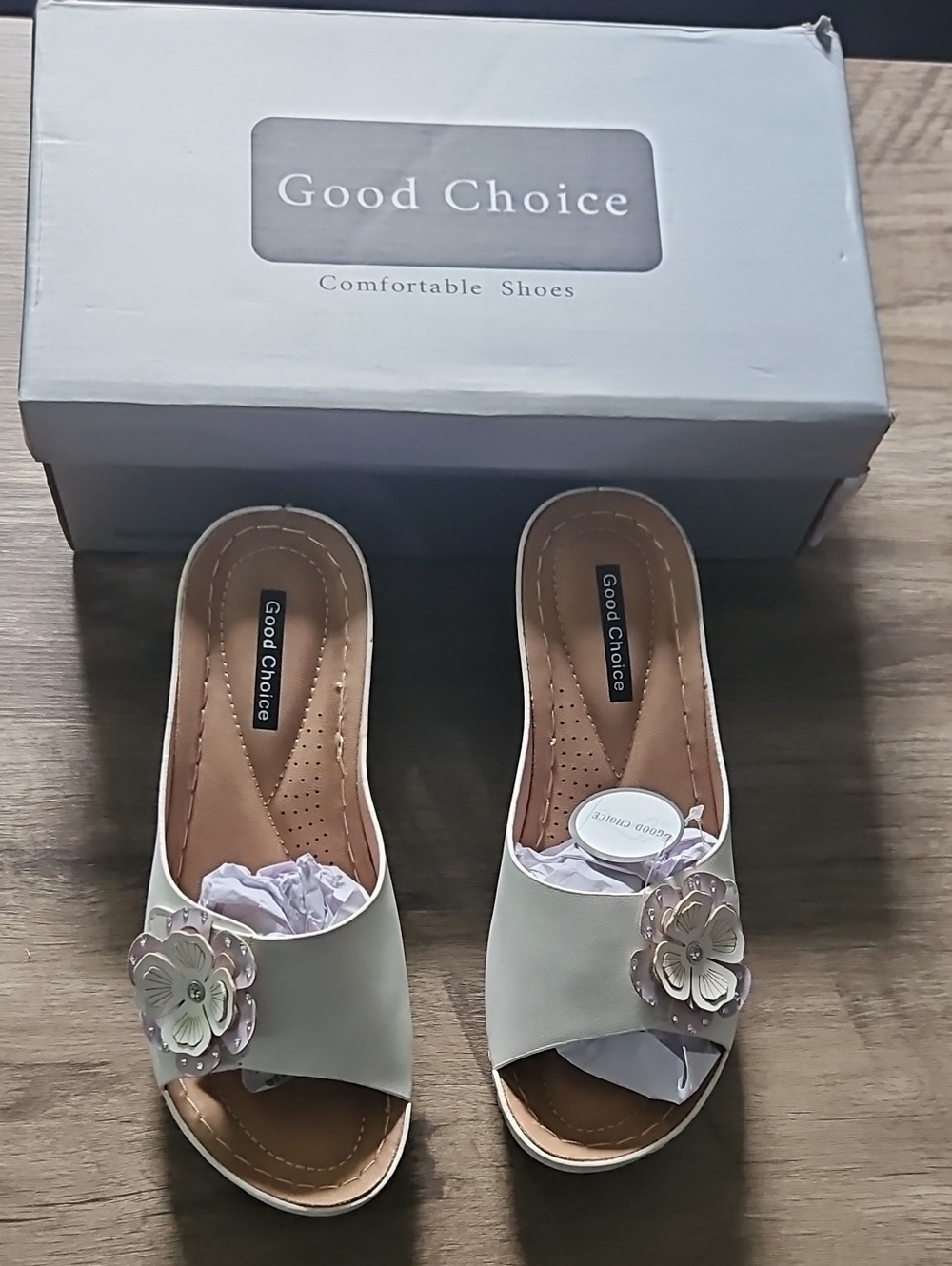 Good Choice Women's White Floral Wedge Slide Sandals